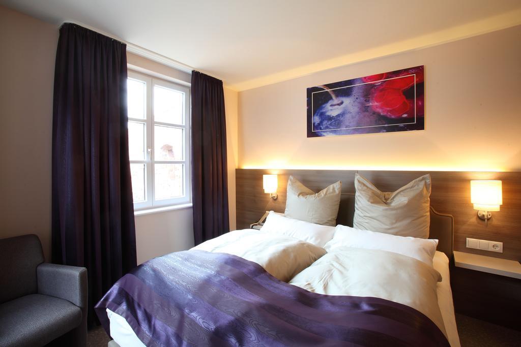 Hotel Mainchateau Seligenstadt Room photo